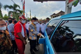 Pertamina meluncurkan program langit biru di Mataram