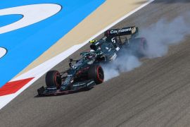 Vettel kesal dan marah akan hasil buruk kualifikasi di Bahrain