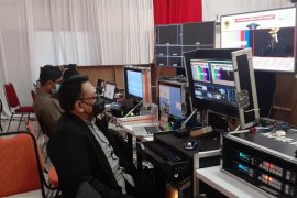 Untag bersyukur wisuda ke-122 secara daring berjalan lancar