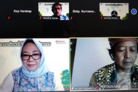 Luas hutan di Pulau Jawa hanya 24 persen