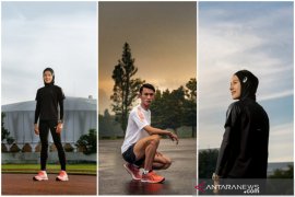 ASICS luncurkan sepatu "running" GEL-NIMBUS 23 Sunrise Red Pack