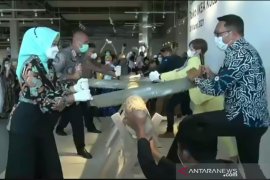 Ridwan Kamil resmikan IKEA Kota Baru Parahyangan