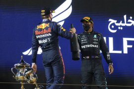 Limit trek selamatkan Hamilton di GP Bahrain