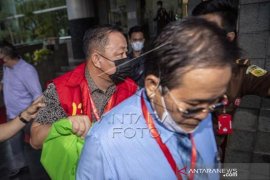 Penahanan Tersangka korupsi Masjid Raya Sriwijaya