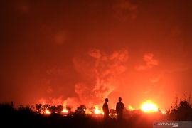 Pertamina: Dua titik api di Kilang Balongan telah padam