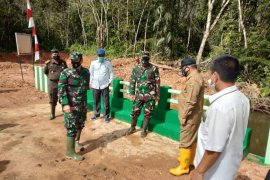 Danrem 101/Antasari : TNI siap bantu membuka isolasi wilayah