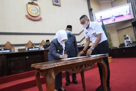 BPR Makassar disepakati  berubah menjadi Perseroda