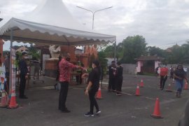 Pengurus Katedral di Denpasar sederhanakan acara perayaan Paskah