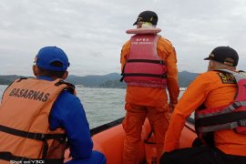 SAR Banten temukan jasad warga jatuh dari KMP Batu Mandidi Perairan Cilegon