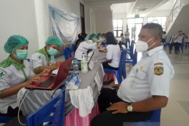 Pemkab Mimika targetkan 70 persen warga sudah divaksin hingga Juni