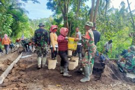 TNI Masuk Desa tuntaskan tugas negara walau dalam belenggu COVID-19