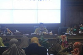 Amir Hamzah evaluasi penggunaan  vaksin di Binjai