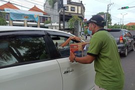 Warga Bali galang bantuan untuk korban bencana di NTT