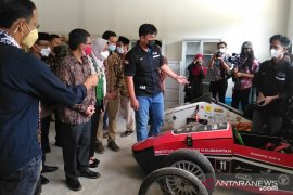 Kampus harus punya alumni sukses dan hasil riset nyata berguna