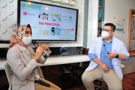 Kampanye "skinvestment", Maxine Luncurkan tiga Produk