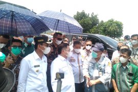 "Orang Indonesia setiap tahunnya terus kekurangan protein  yang bersumber dari hewan," kata Menteri PPN