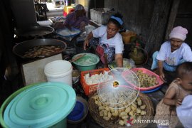 Kawasan Kampung Kuliner Pempek Tanggo rajo Cindo  Page 3 Small