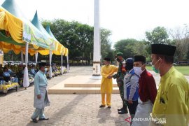 Peringati hari jadi, Bupati Aceh Tamiang dan undangan kenakan pakaian adat melayu