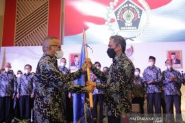 Ketua PWI lantik Pengurus PWI Sulsel periode 2021-2026