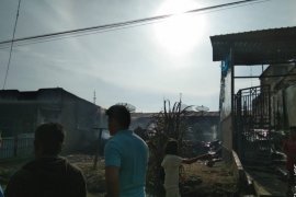 Gudang sayur dan empat rumah di Saribudolok Simalungun terbakar