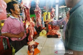 Harga daging di Subulussalam Rp180 ribu per kilogram