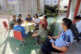 Siprianus sempat berteriak,  "Mama mati ajalah aku"