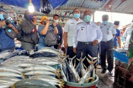 Pemerintah Kota Sorong tunda relokasi pedagang pasar Boswesen