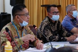 Legislator Sambas gelar konsultasi Raperda perlindungan lahan pertanian