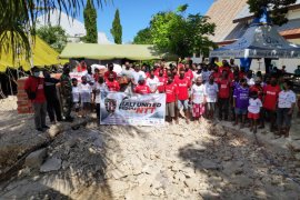 Bali United bantu pengungsi korban banjir NTT