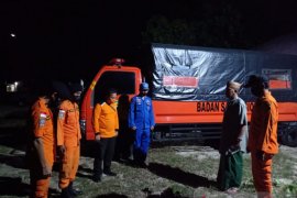 Tim SAR cari nelayan hilang di perairan Teluk Tomini