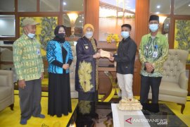 Bupati bantu pengobatan anak Pengidap gula darah dan bibir sumbing