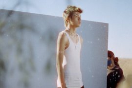 Artis besutan 88rising Warren Hue luncurkan single terbaru berjudul "Charged!"