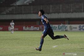 Ezra Walian dan Wander Luiz belum pasti diturunkan Persib