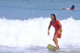 PBI Bali dukung "Kartini Go Surf" sosialisasikan kebaya