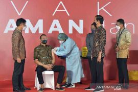 Vaksinasi COVID-19 bagi seniman dan budayawan