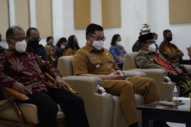 Bupati Kediri ajak jemaat tidak takut ancaman terorisme