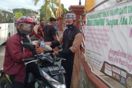 Ustadz Fahmi ajak rumah makan di Tabalong Berbagi