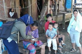 Semangat Mantri Usra bangkitkan UMKM terdampak gempa di Mamuju Sulbar