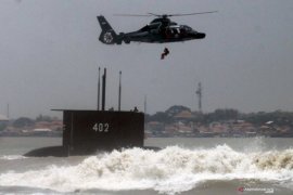 Ketua DPD RI doakan kapal selam KRI Nanggala-402 segera ditemukan