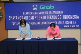 Peringati Hari Kartini, Bhayangkari-Grab MoU digitalisasi UMKM se-Indonesia