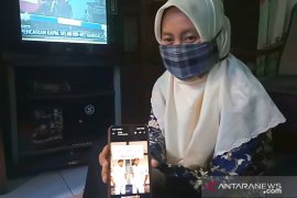 Istri ABK KRI Nanggala-402 berharap seluruh kru ditemukan selamat