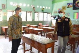 Wali Kota Kediri pastikan kesiapan sekolah jelang pembelajaran tatap muka