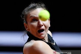 Wimbledon: Simona Halep mundur karena cedera betis