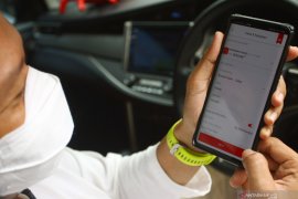 Berzakat lebih mudah lewat aplikasi dan daring