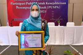 Raih penghargaan DP3AK, Ketua WITT Jatim komitmen sadarkan pecandu rokok