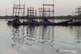 Babel kemarin, 10.000 perangkat desa terima BSU hingga 10 ponton tambang ilegal ditangkap