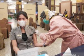 Hotel Banjarmasin International lindungi karyawannya dengan vaksinasi COVID-19