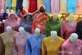 Penjualan Busana Muslim Mulai Naik
