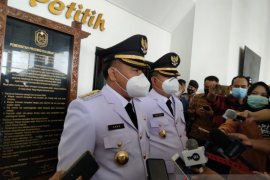 Gubernur minta Bupati dan Wakil Bupati Sekadau maksimal tangani COVID-19