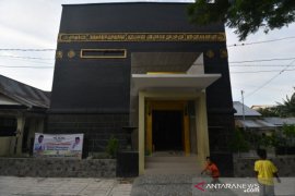 Masjid berarsitektur Kabah di Palu Page 2 Small